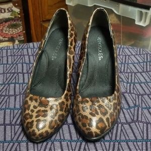 Aerosoles Womens Tapestry Cheetah print (Used 1x)